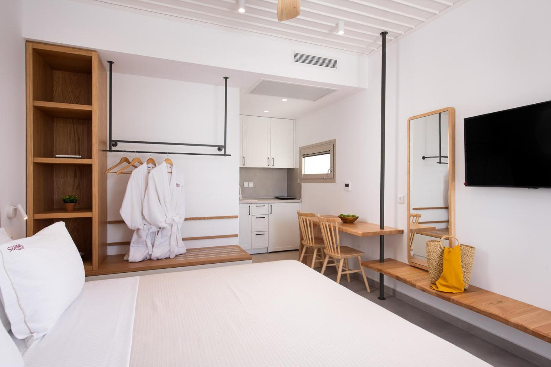 Sourinis Luxury Suites Limenaria  Exterior photo