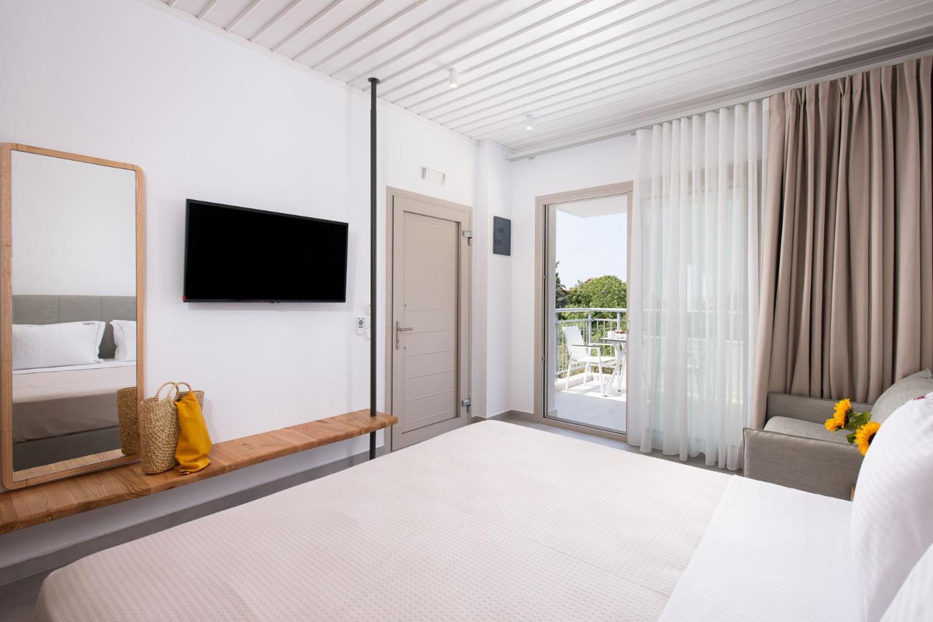 Sourinis Luxury Suites Limenaria  Exterior photo