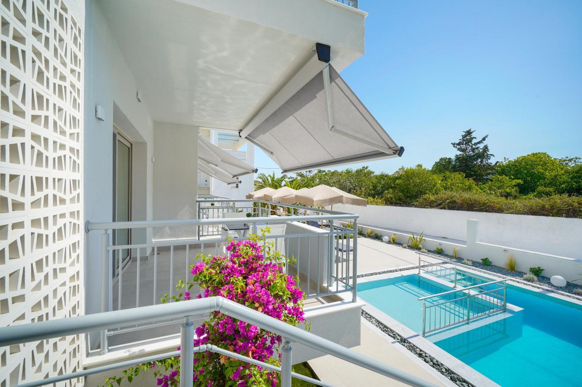 Sourinis Luxury Suites Limenaria  Exterior photo