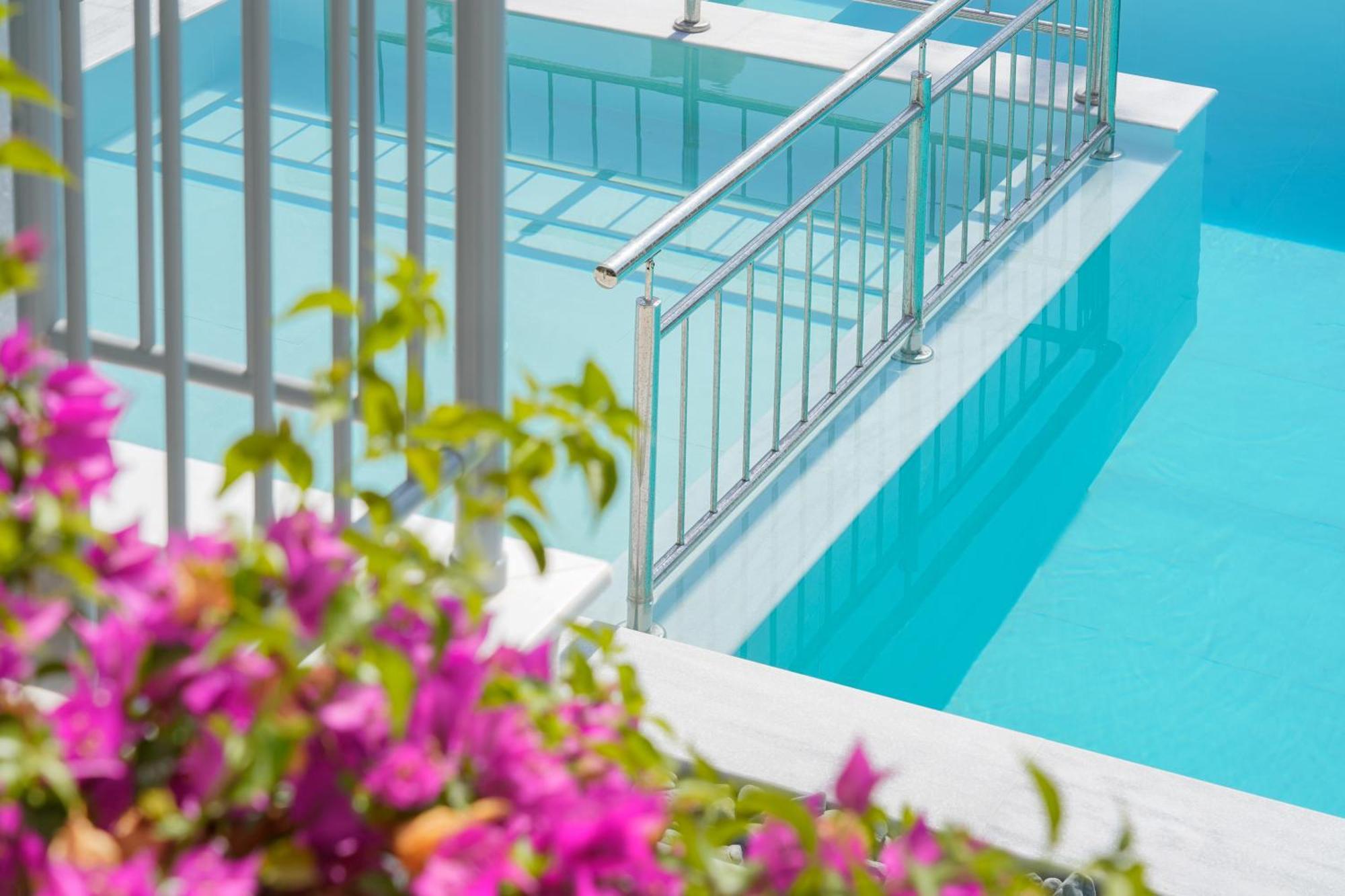 Sourinis Luxury Suites Limenaria  Exterior photo