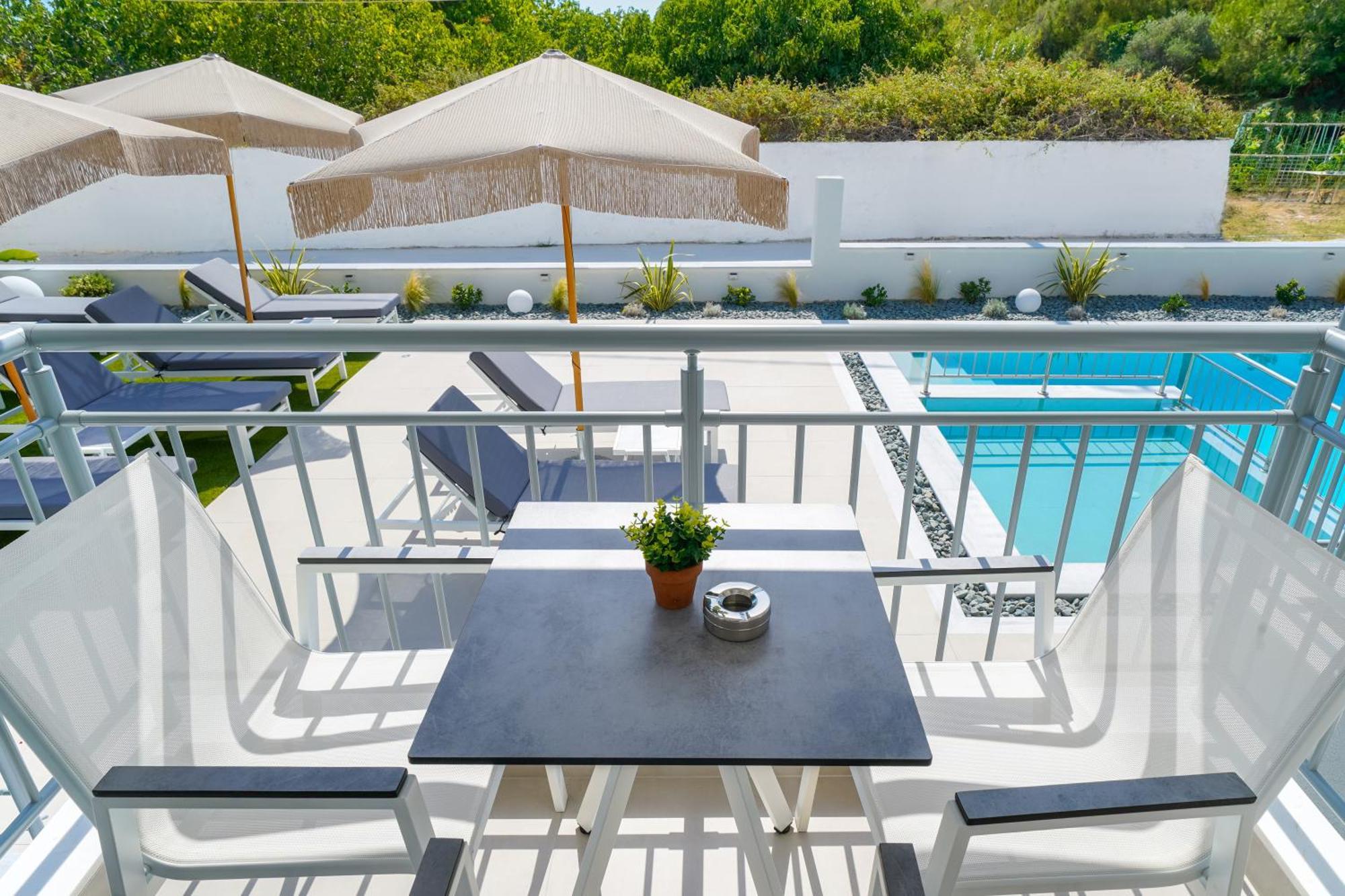 Sourinis Luxury Suites Limenaria  Exterior photo
